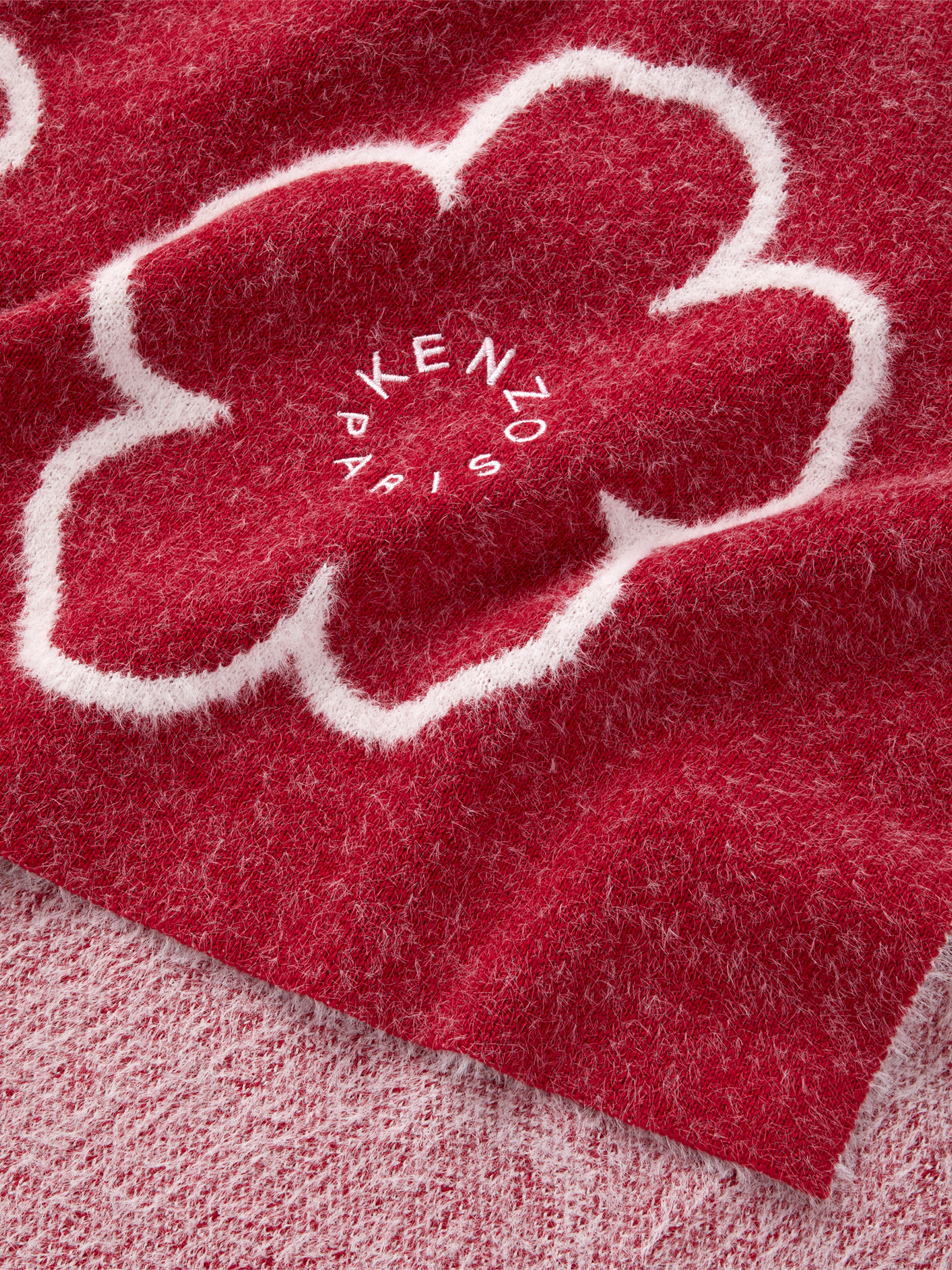 Kpopboke Throw - Cerise