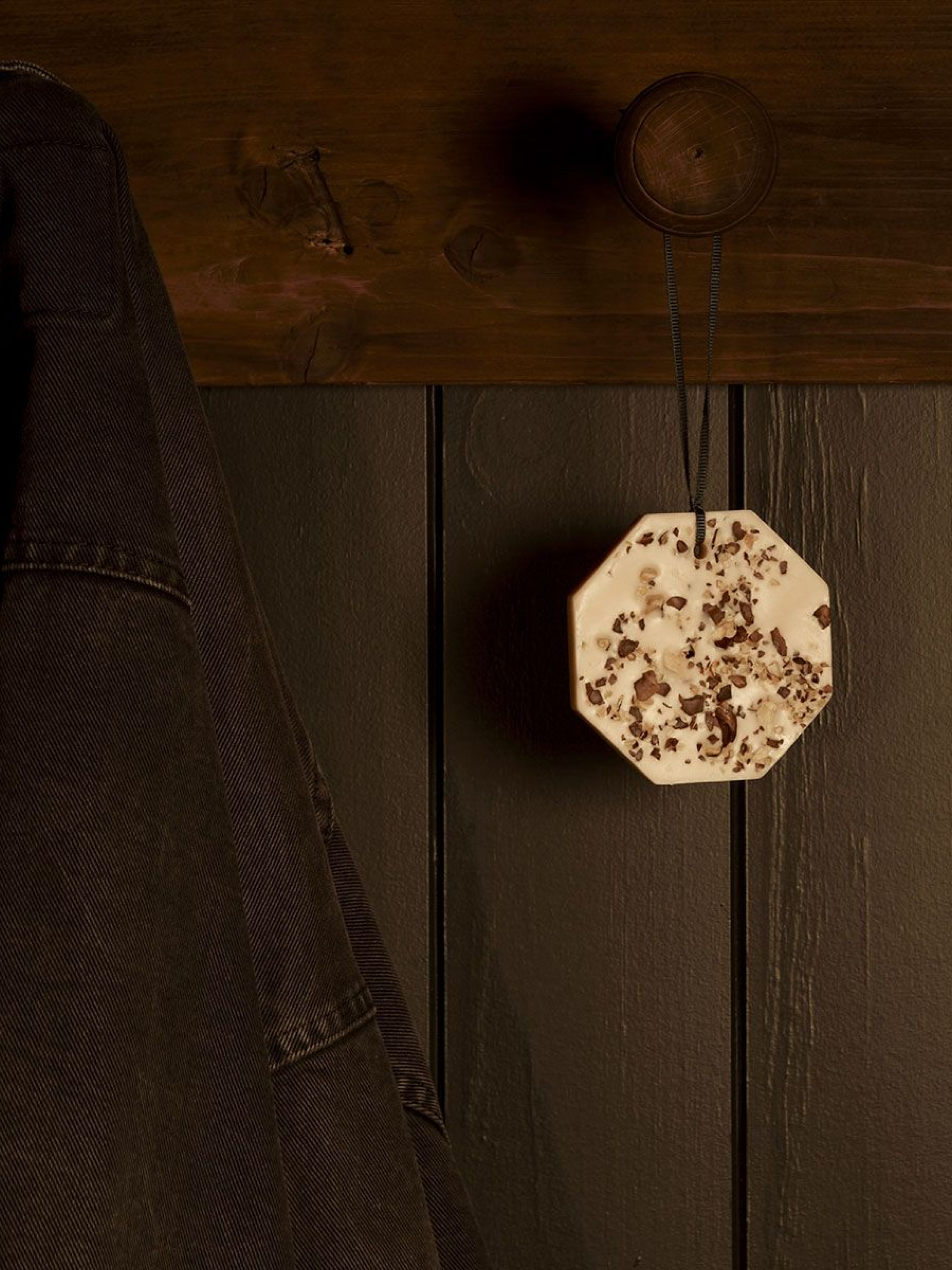 Chestnut Botanical Palets