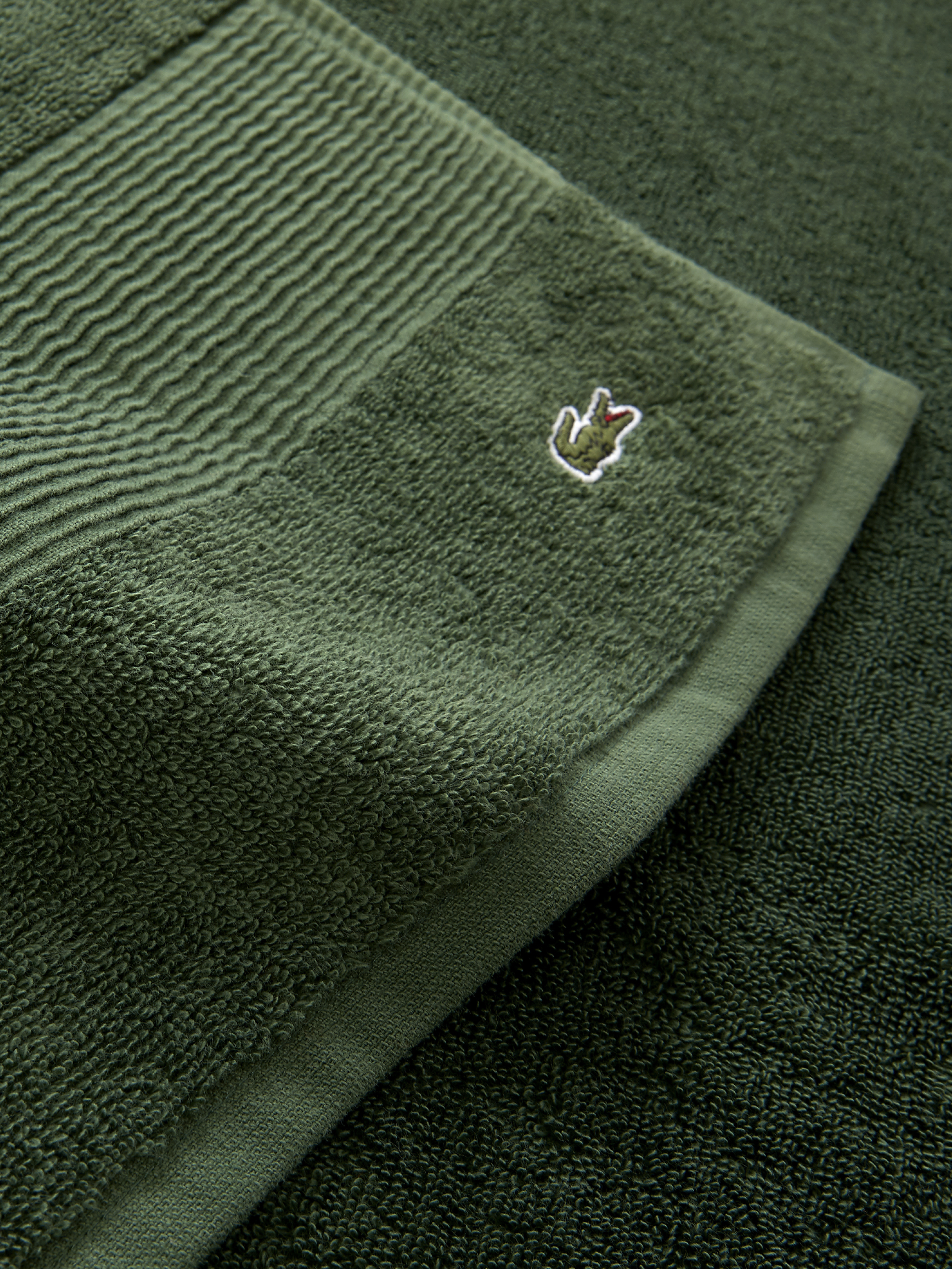 L Lecroco Towel