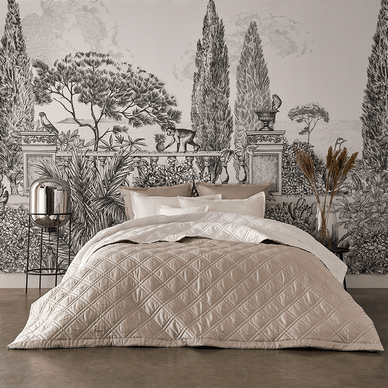 Merveille Bedspread (Gazelle / Ermine)