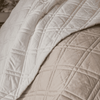 Merveille Bedspread (Gazelle / Ermine)