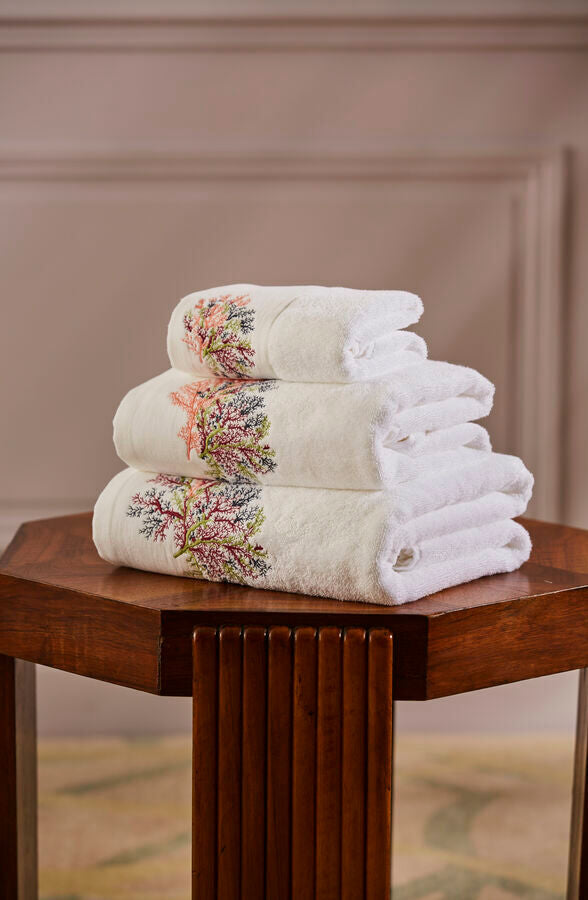 Naiades Towels