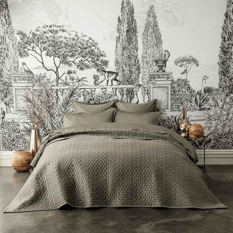 Poesie Bedspread (Khaki)