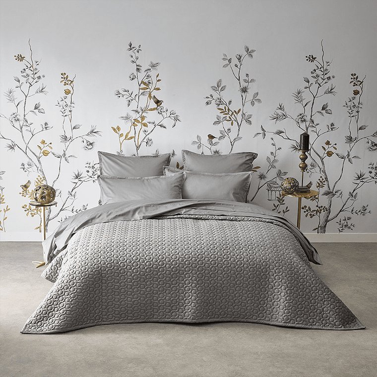 Poesie Bedspread (Meteor Grey)