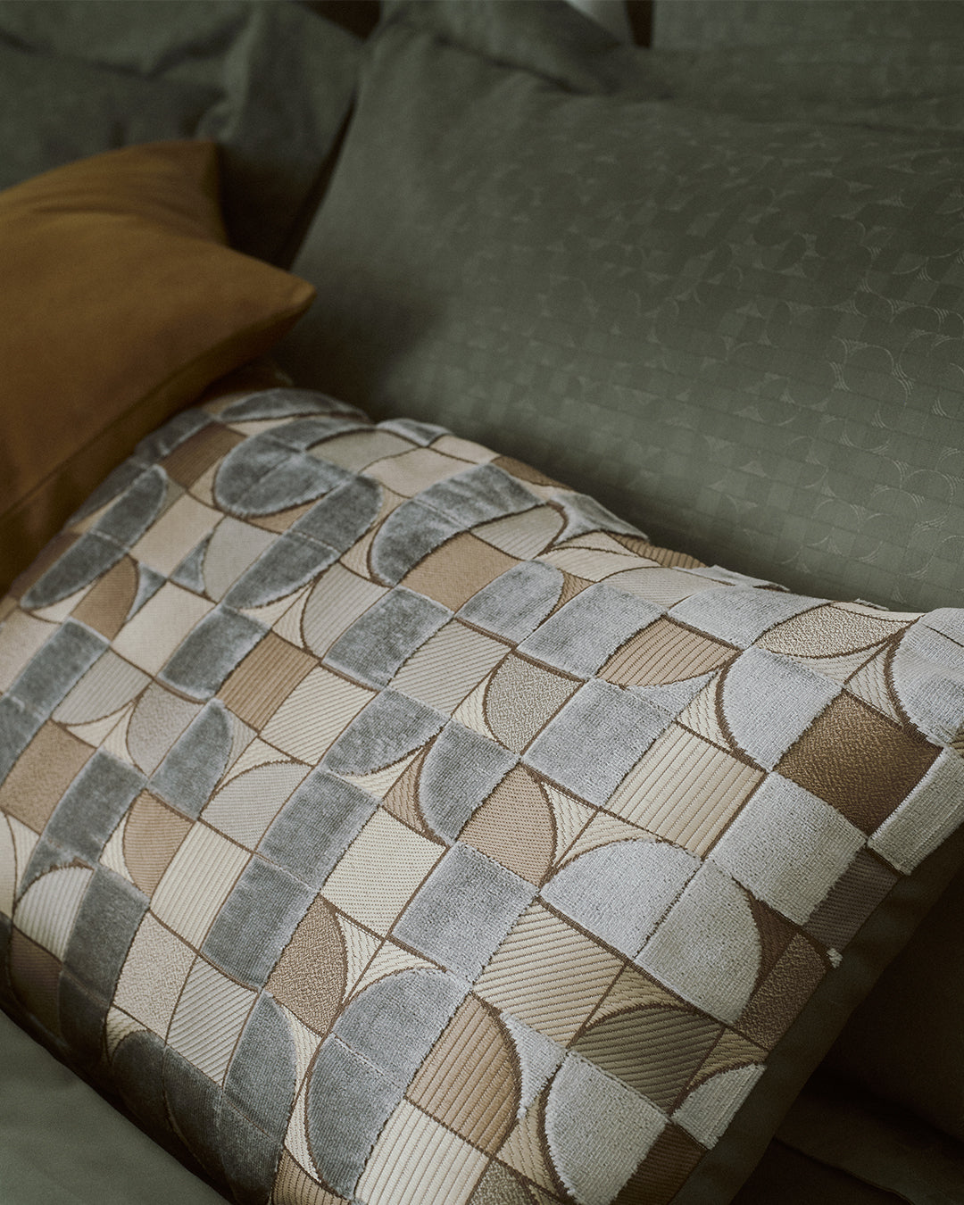 Luxury Avant Garde Decorative Cushion Cover
